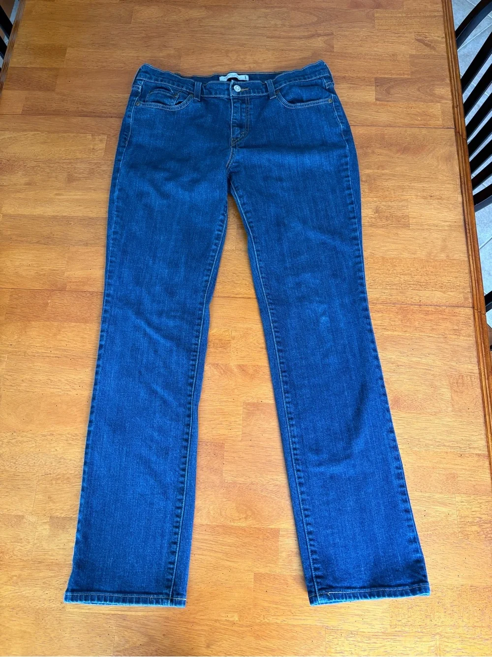 Levi’s 505 Straight Leg Jeans – Size 12